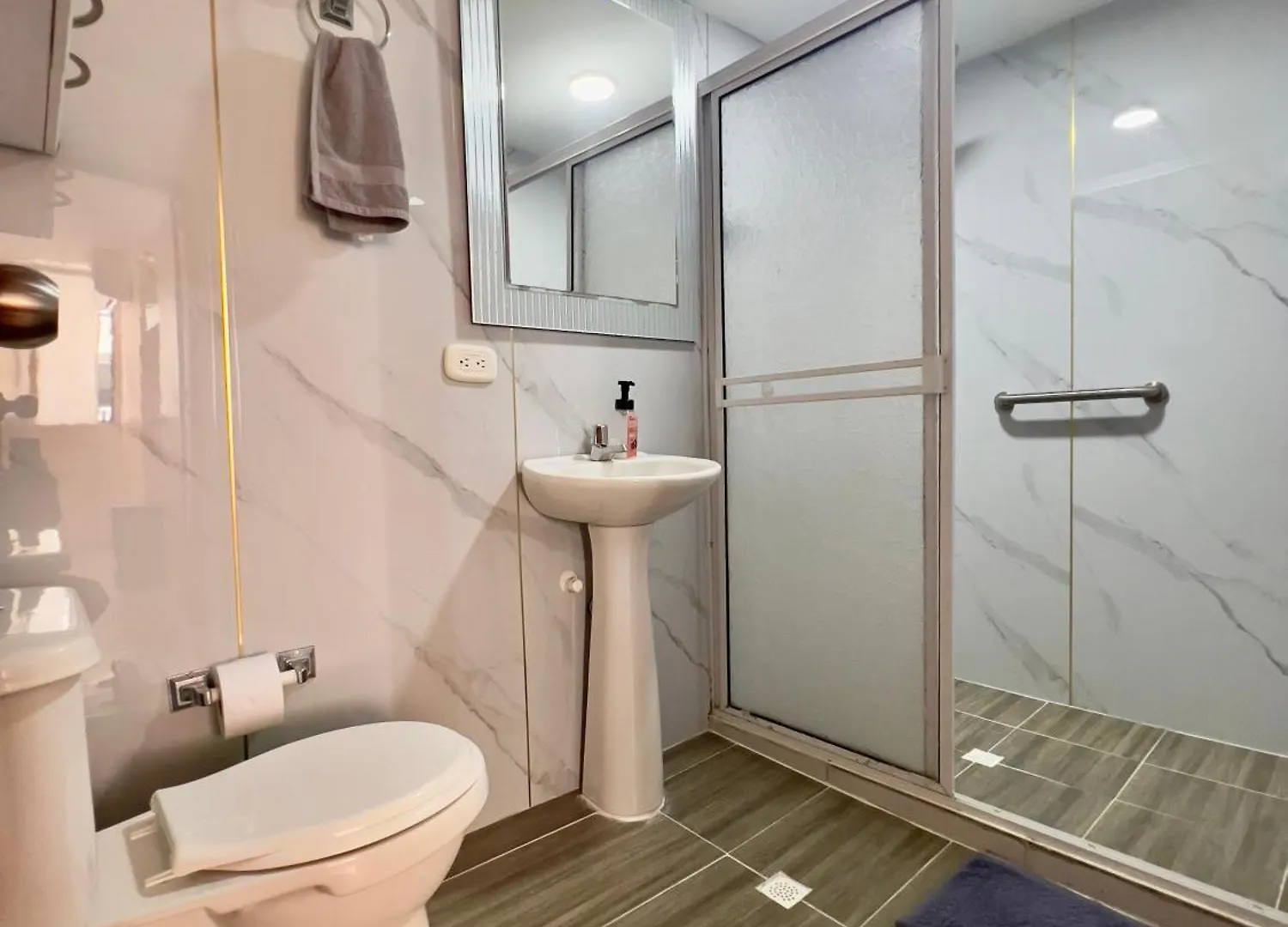 Apartamento Con Vista Al Mar En El Rodadero Santa Marta  Lägenhet